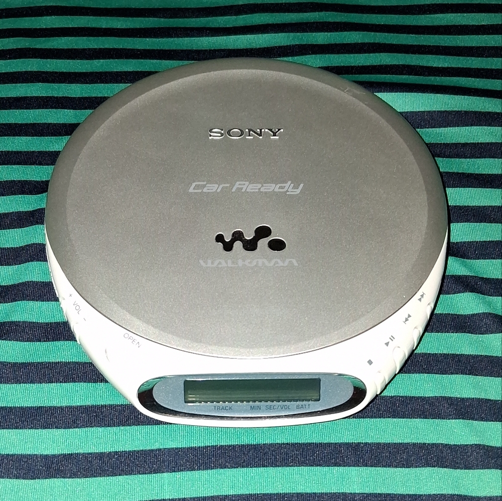 Sony D-EJ368CK Portable Car Ready CD Player Walkman Vintage